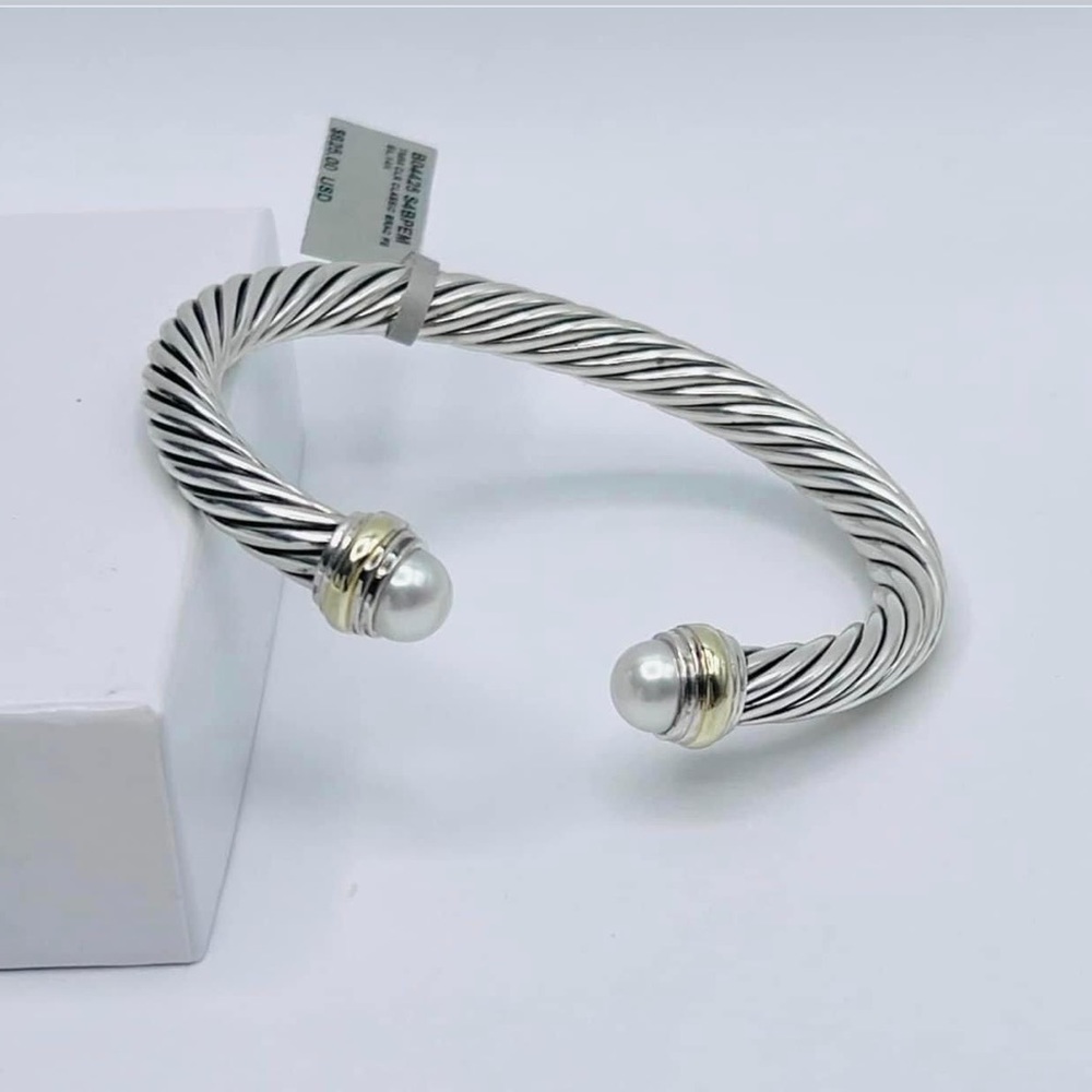 David Yurman Cable Classics Collection
Bracelet with Pearls and 14K Gold - Picture 4 of 5